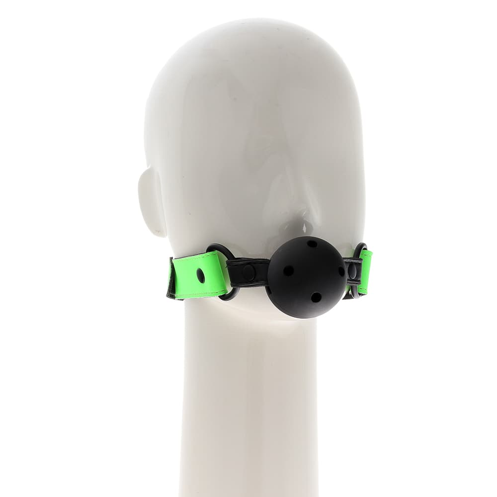 OUCH! Glow in the Dark Наустник топка с отвори